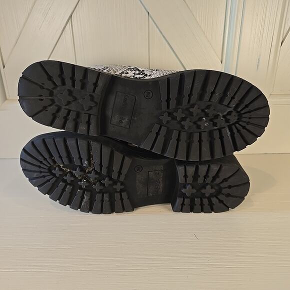 Indigo Road Y2K Grunge Combat Boot Women's 9M Chunky Platform Python Goth - Picture 5 of 11